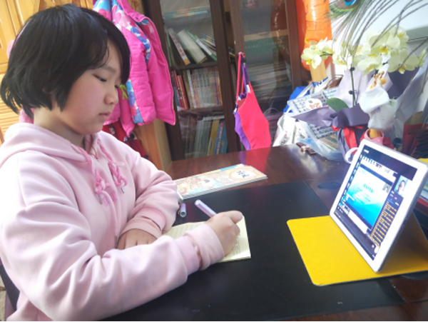 1584094623745828.png 媽媽,等長大后我也嫁個(gè)一像爸爸這樣的人(1)1312.png