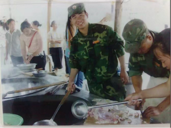 1584094249477535.png 榜樣少年:爸爸你在武漢請(qǐng)放心,我和妹妹幫你照顧好媽媽1941.png