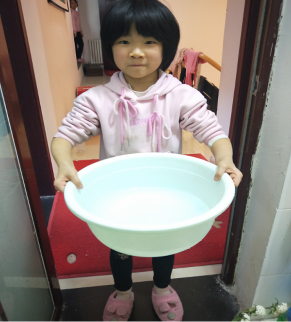 1584094306786411.png 榜樣少年:爸爸你在武漢請(qǐng)放心,我和妹妹幫你照顧好媽媽2108.png